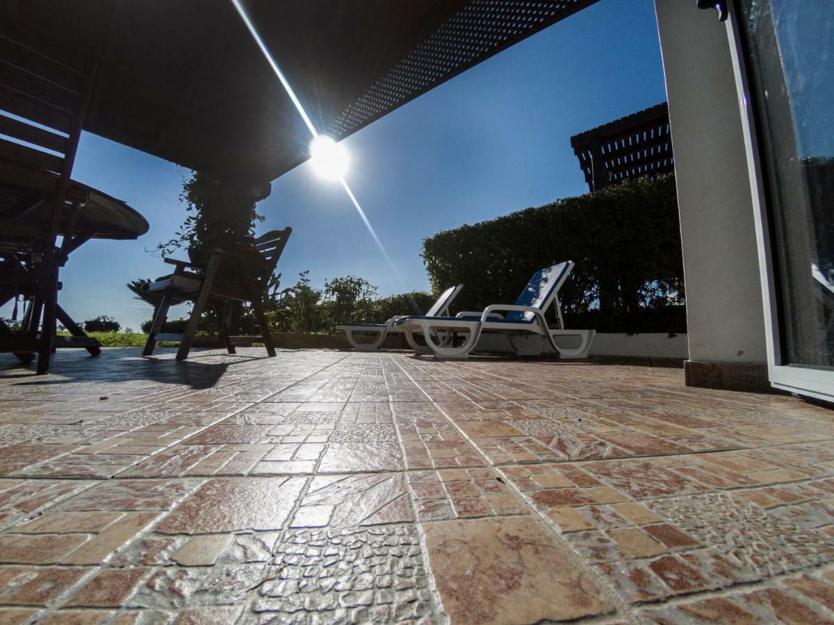 Blue Bay Beach House Larnaca Esterno foto